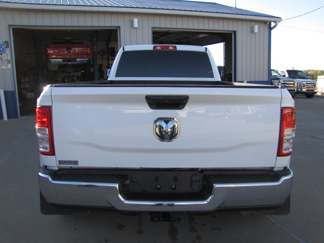 RAM 3500 Tradesman Crew Cab 4WD DRW 2021 RAM 3500 Tradesman Crew Cab 4WD DRW 2021