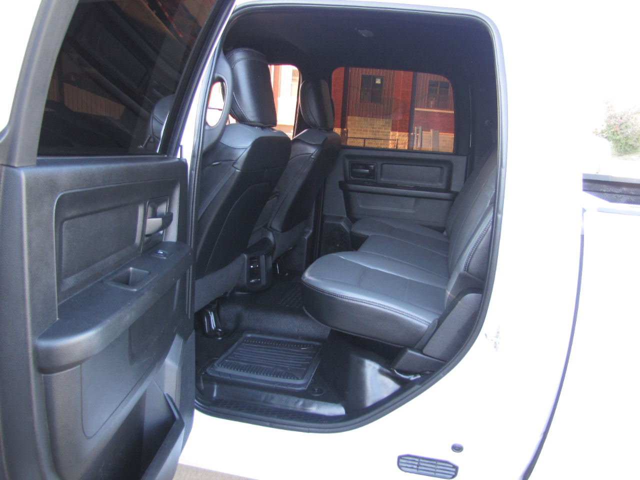 RAM 3500 Tradesman Crew Cab 4WD DRW 2021 RAM 3500 Tradesman Crew Cab 4WD DRW 2021