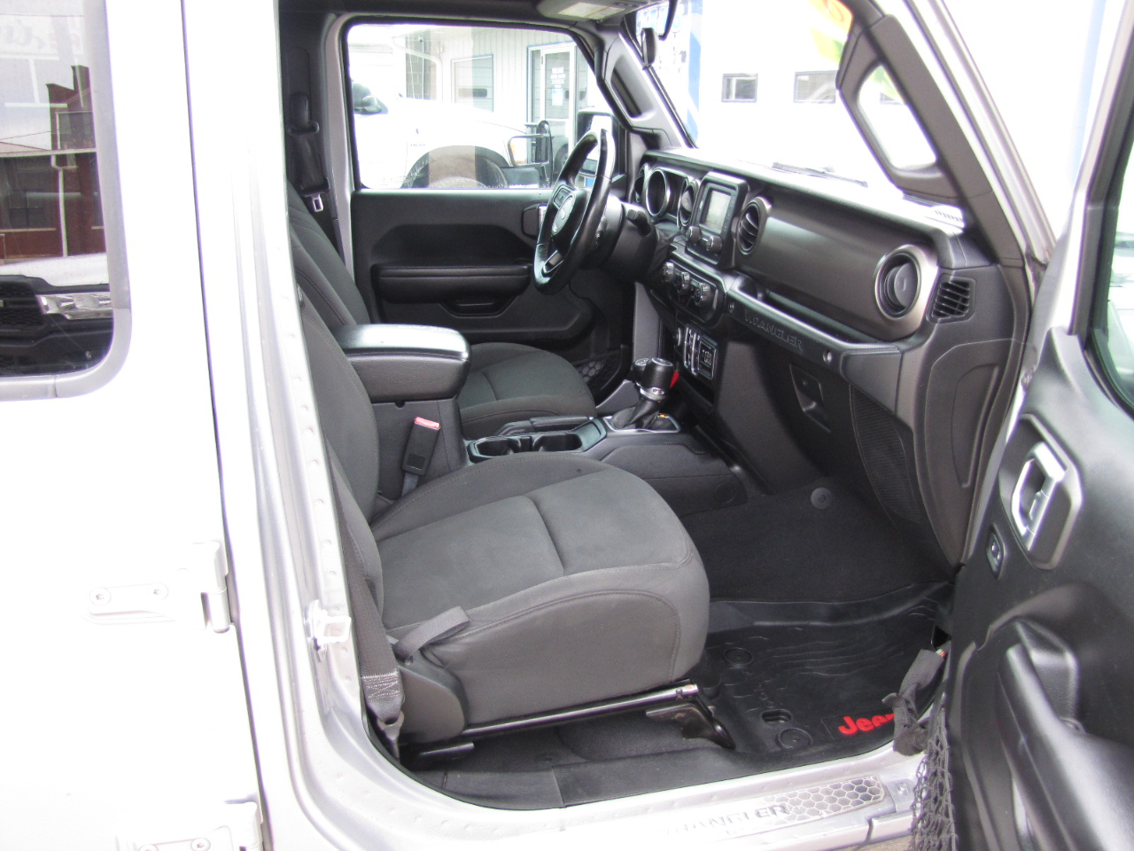 Jeep Wrangler Unlimited Sport 2018