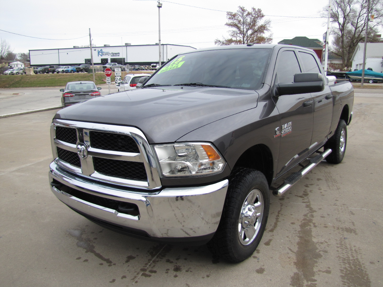 2015 RAM 2500 Tradesman Crew Cab SWB 4WD