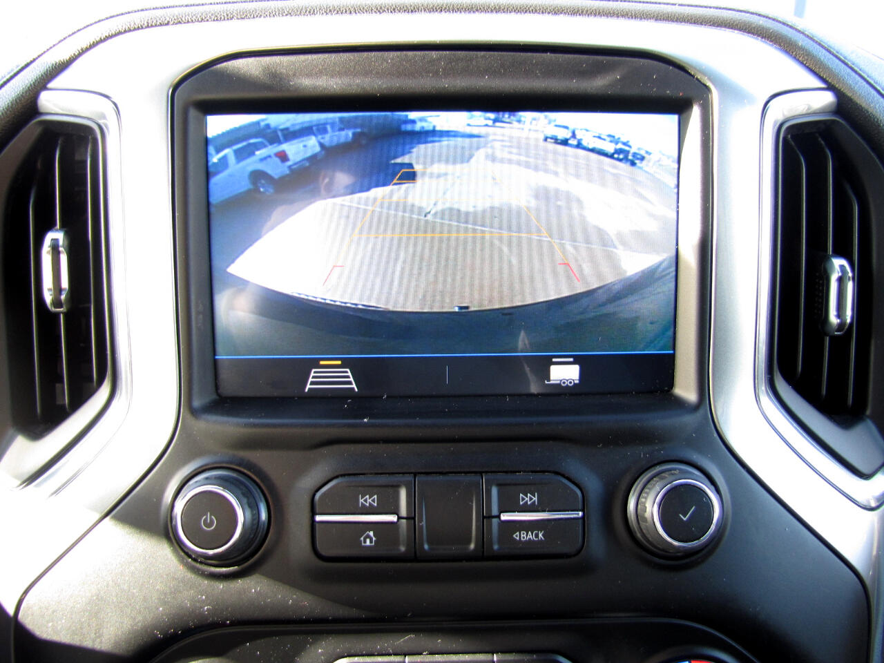 Chevrolet Silverado 1500 LT Crew Cab 4WD 2021