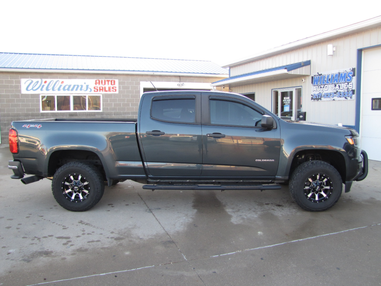 Chevrolet Colorado Work Truck Crew Cab 4WD Long Box 2017