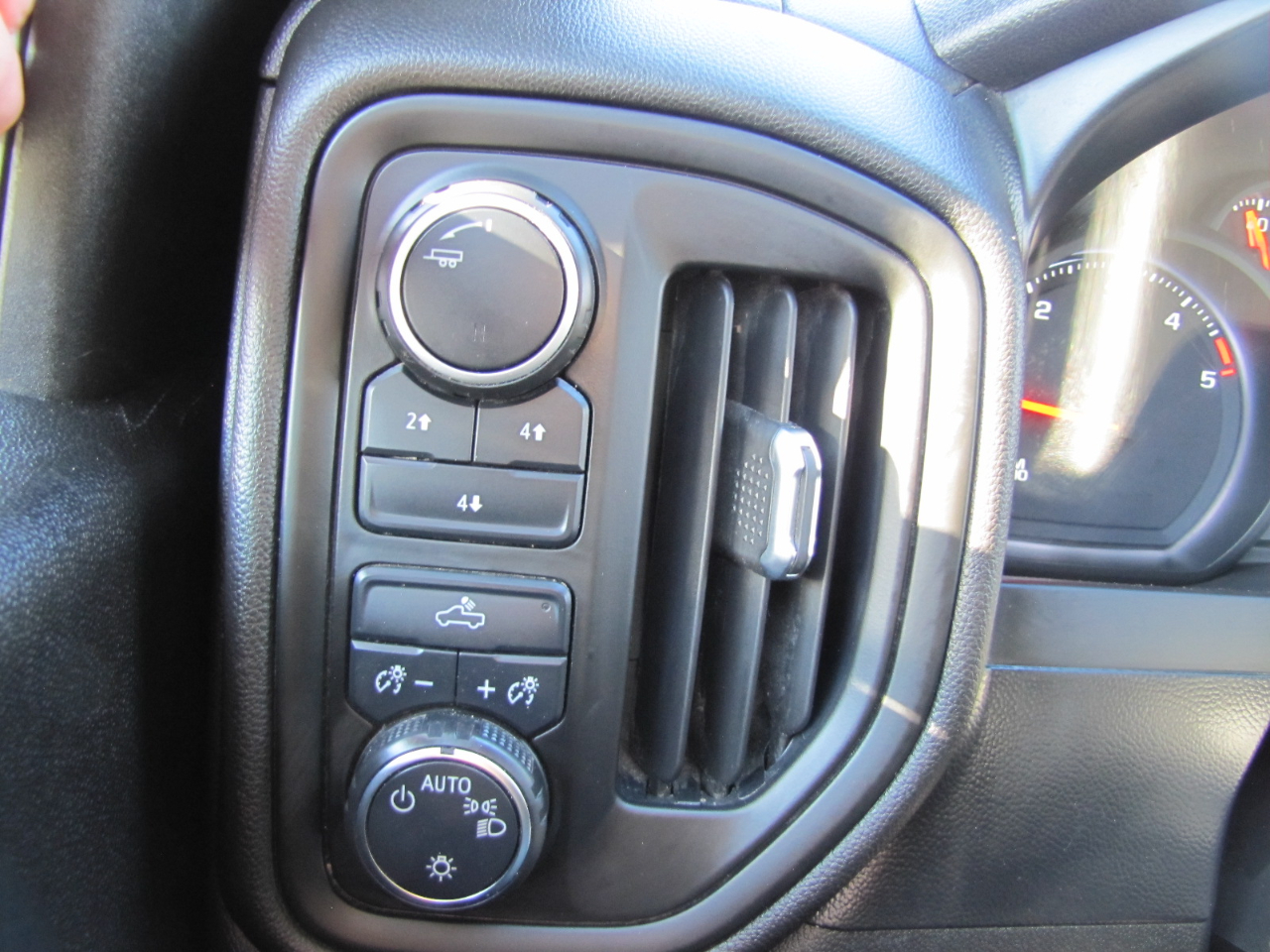 Chevrolet Silverado 2500HD Work Truck Crew Cab Long Box 4WD 2021