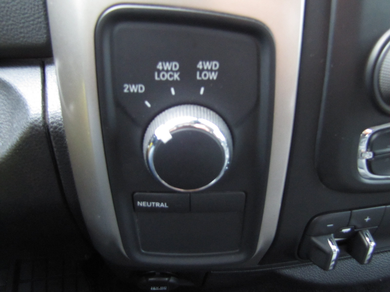 RAM 2500 SLT Crew Cab SWB 4WD 2015