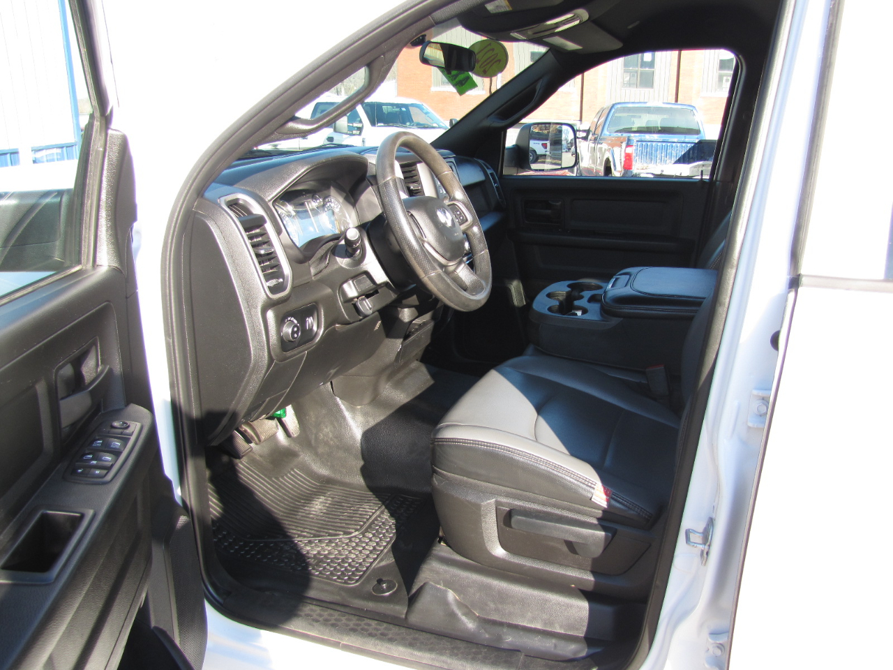 RAM 2500 Tradesman Crew Cab LWB 4WD 2021