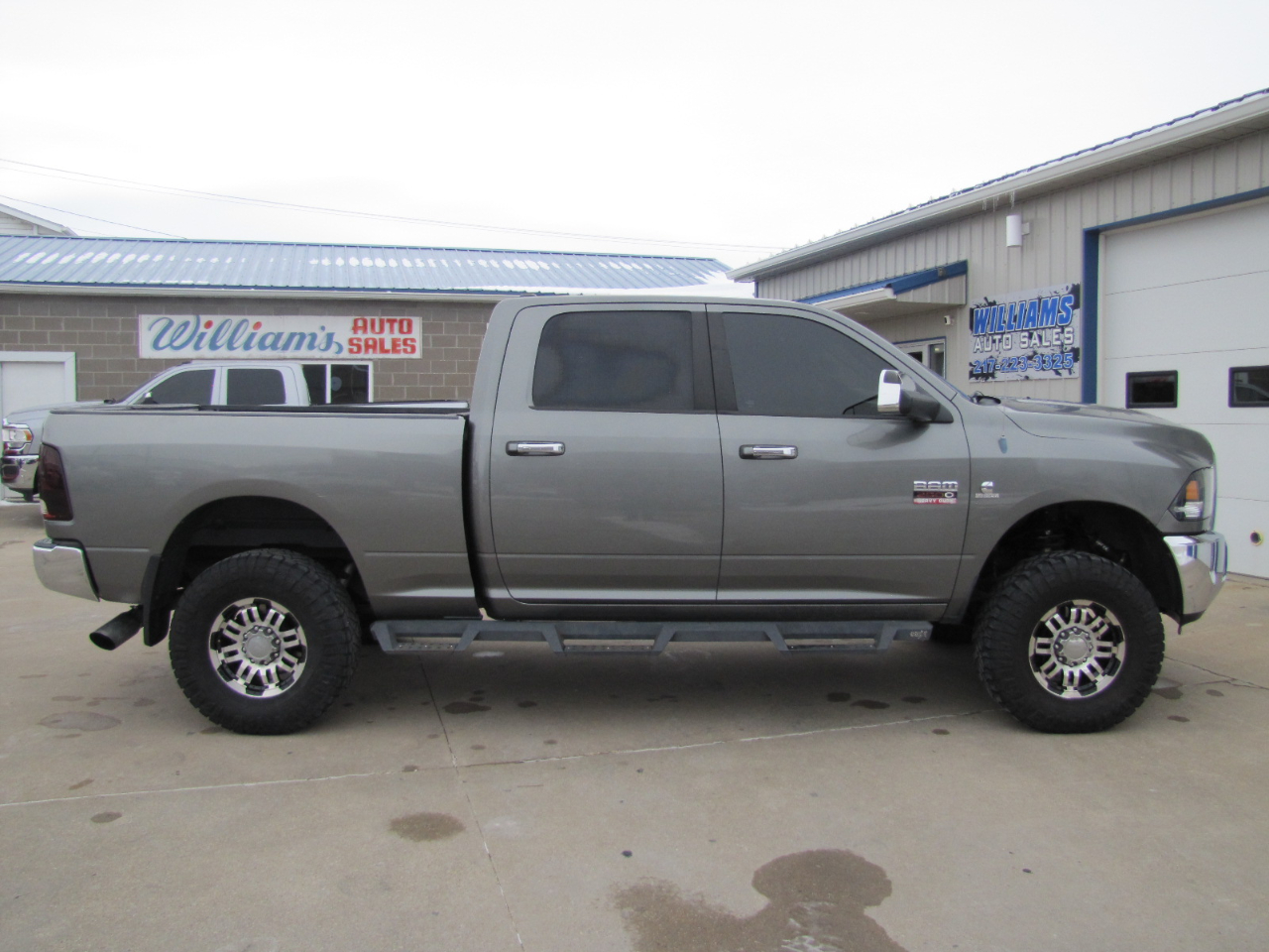 RAM 2500 SLT Crew Cab SWB 4WD 2011