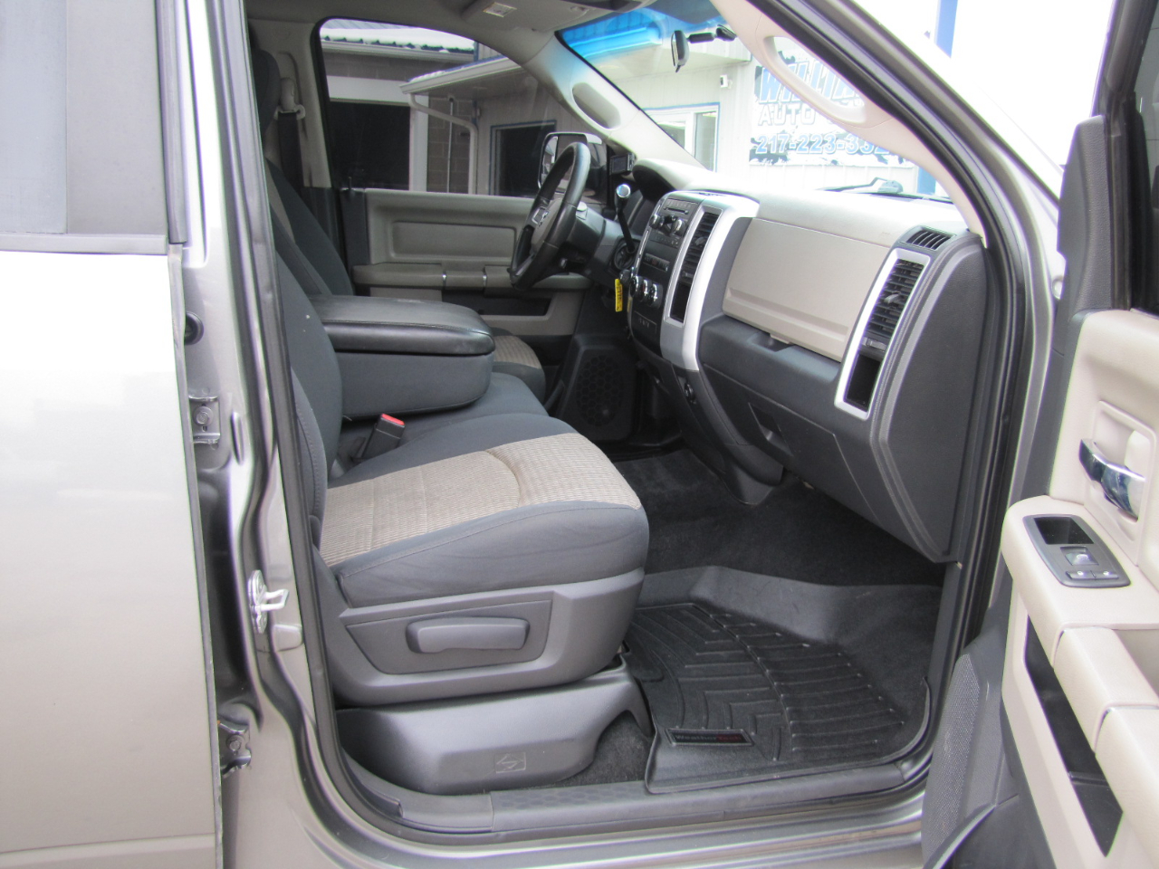 RAM 2500 SLT Crew Cab SWB 4WD 2011