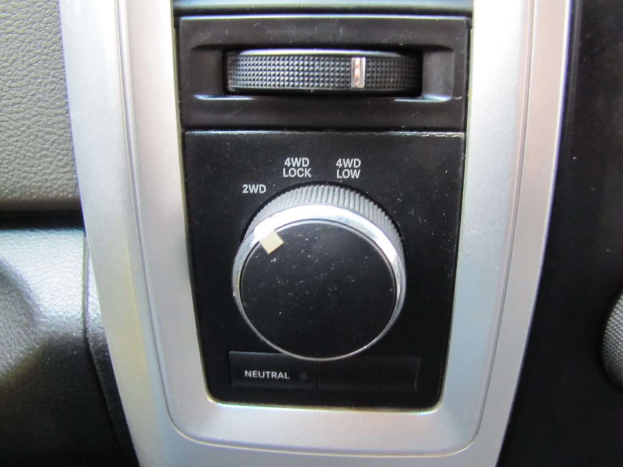 RAM 2500 SLT Crew Cab SWB 4WD 2011