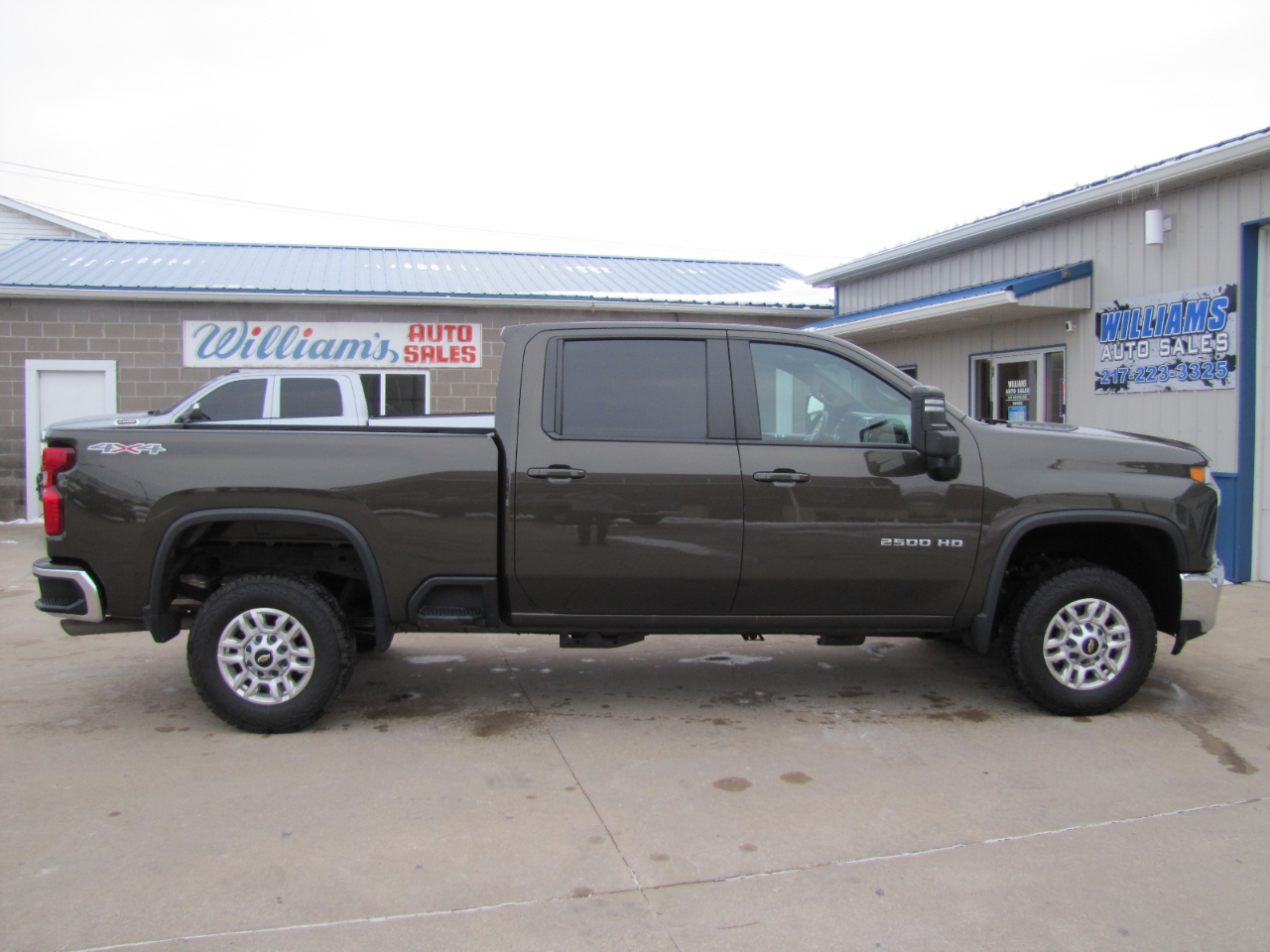 Chevrolet Silverado 2500HD LT Crew Cab Short Box 4WD 2023