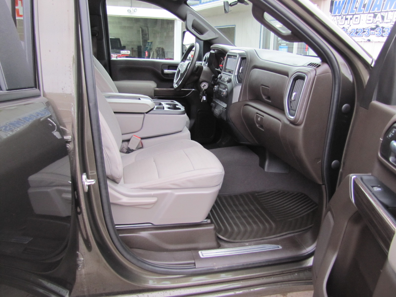 Chevrolet Silverado 2500HD LT Crew Cab Short Box 4WD 2023