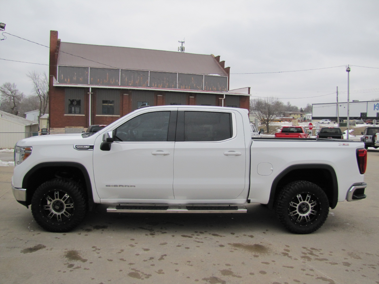 GMC Sierra 1500 SLE Crew Cab Short Box 4WD 2019