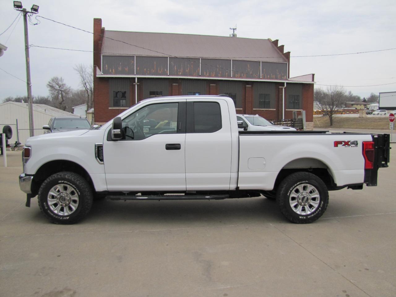 Ford F-250 SD XLT SuperCab Long Bed 4WD 2020
