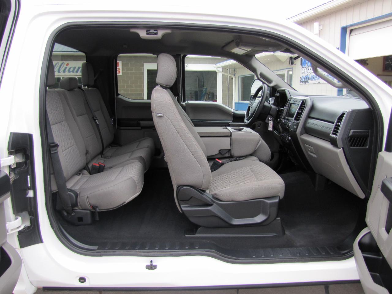 Ford F-250 SD XLT SuperCab Long Bed 4WD 2020