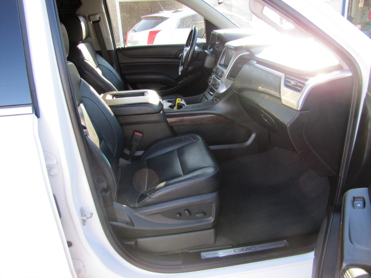 GMC Yukon XL SLT 4WD 2019