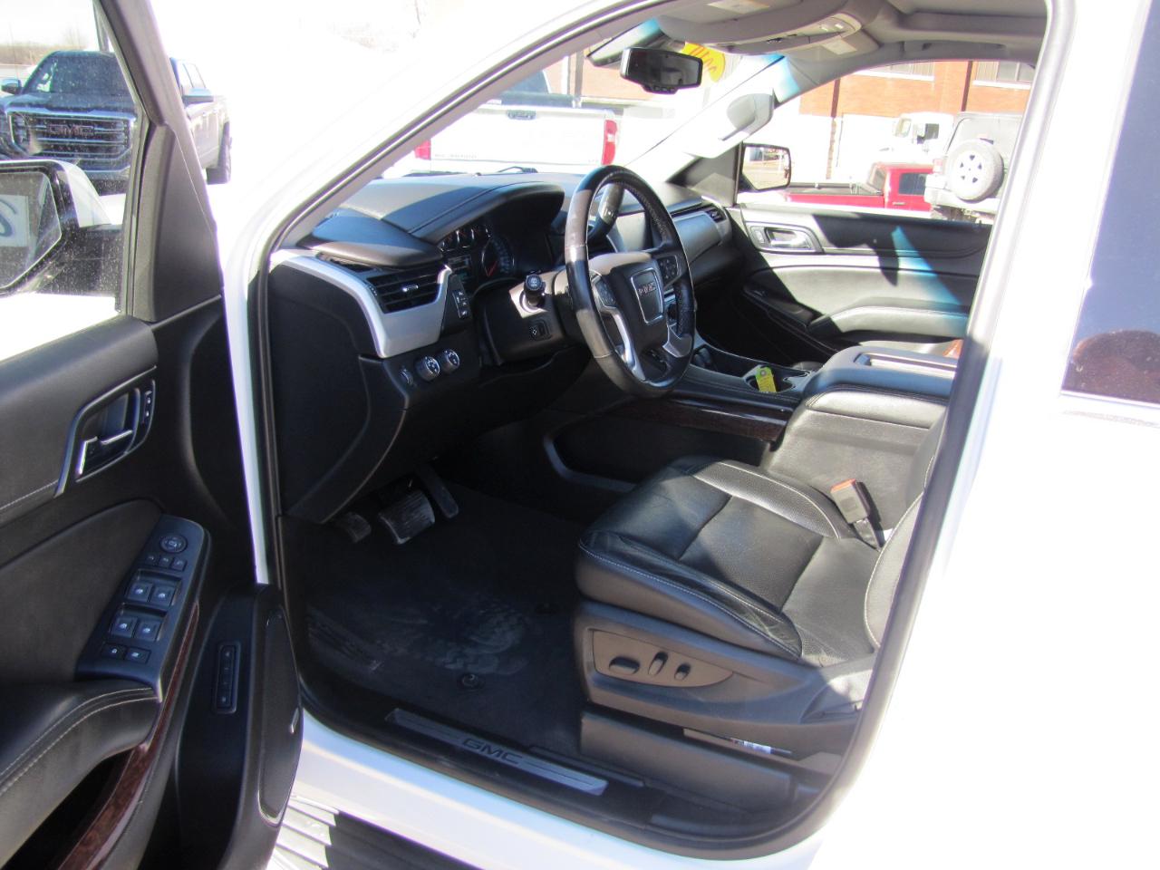 GMC Yukon XL SLT 4WD 2019