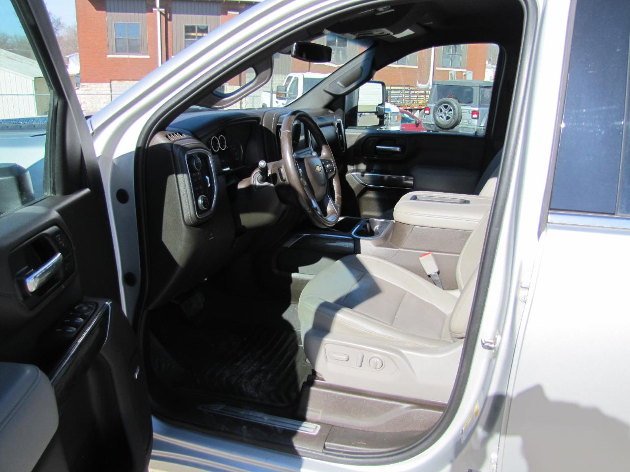 Chevrolet Silverado 3500HD LTZ Crew Cab 4WD 2022