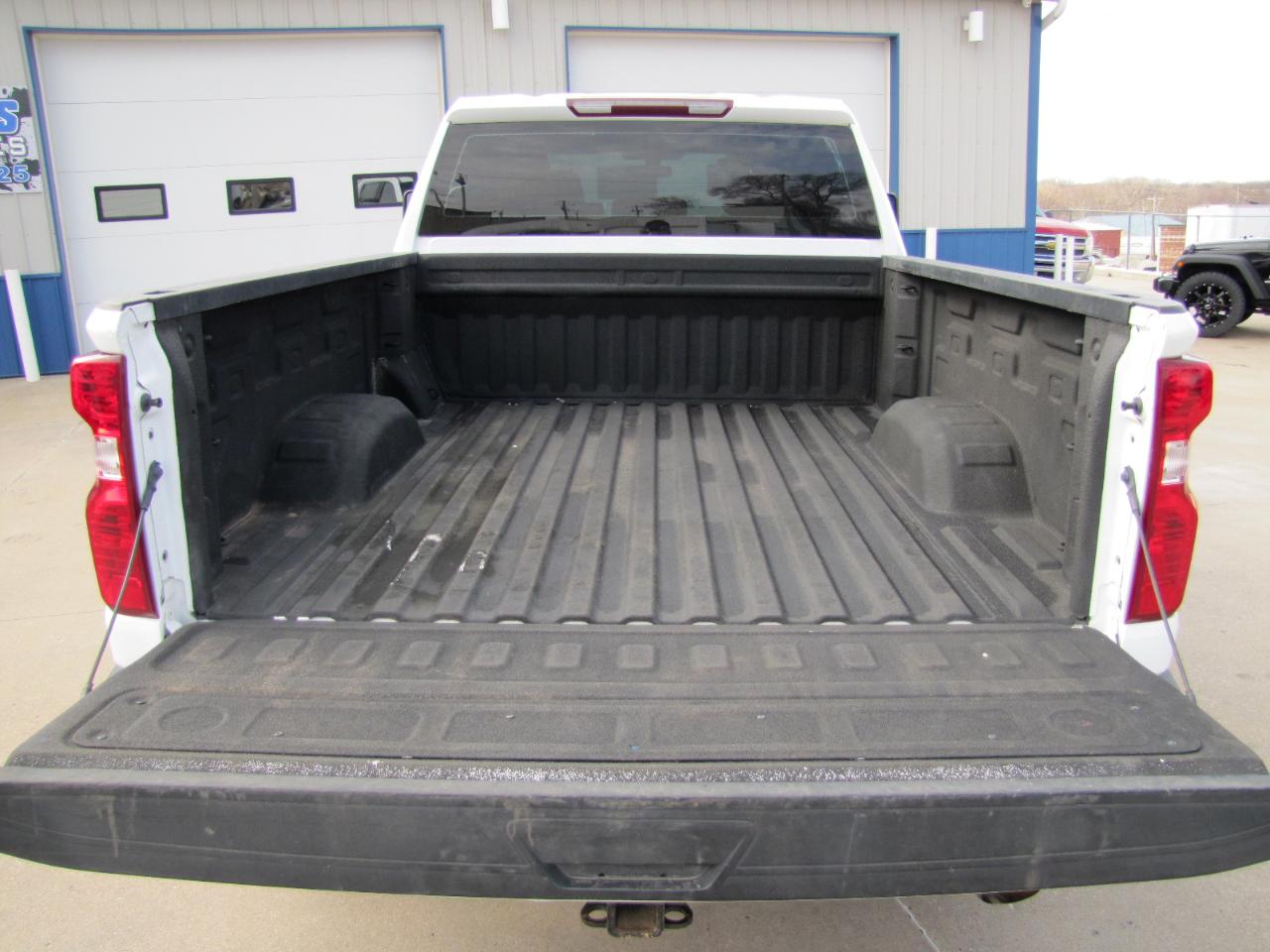 Chevrolet Silverado 2500HD Work Truck Crew Cab Short Box 4WD 2020