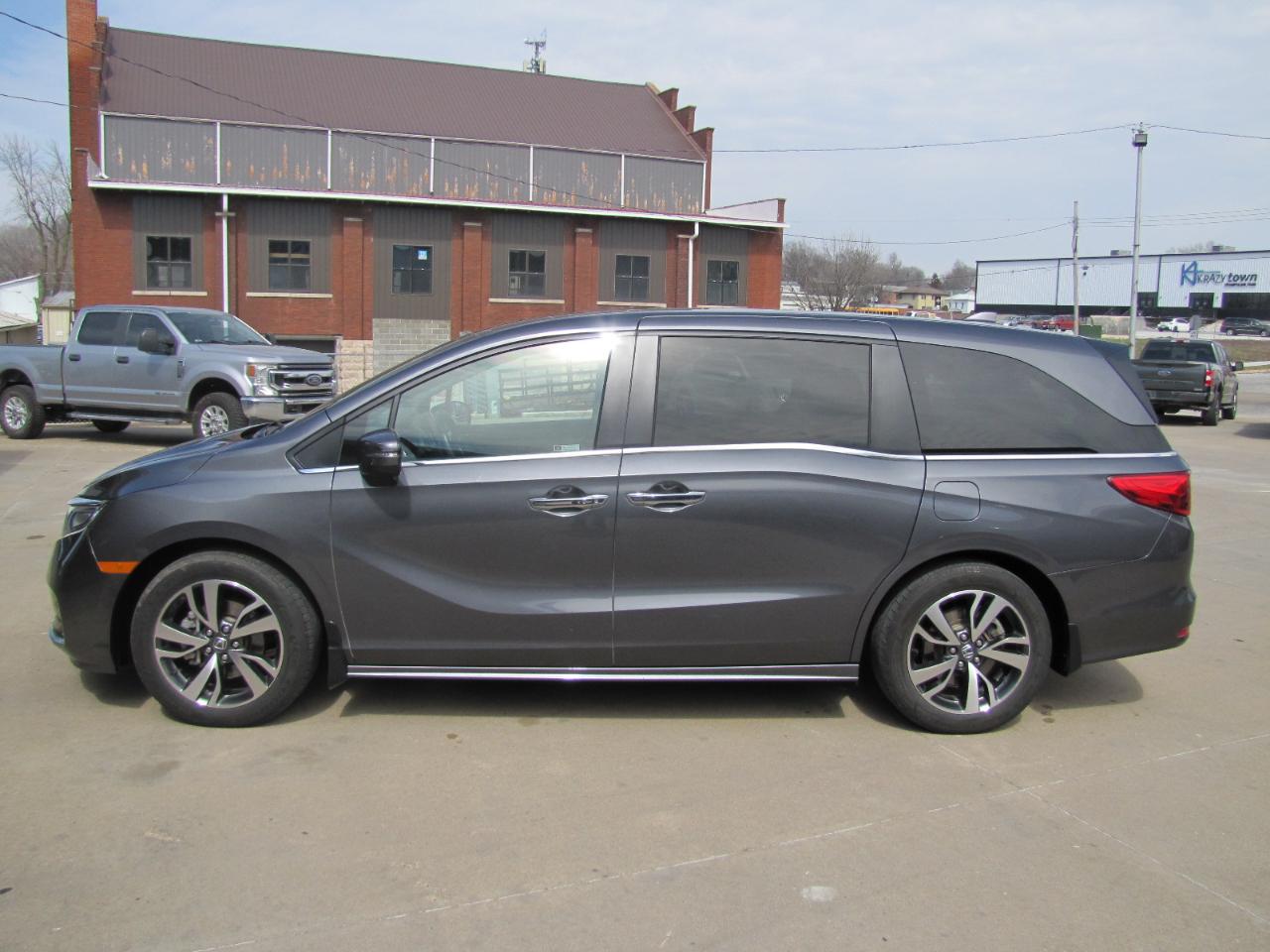 Honda Odyssey Touring 2023