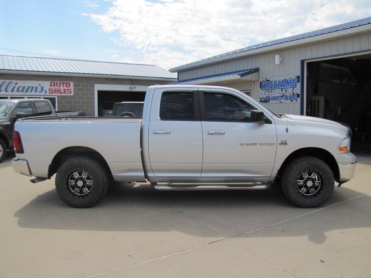 RAM 1500 SLT Quad Cab 4WD 2011
