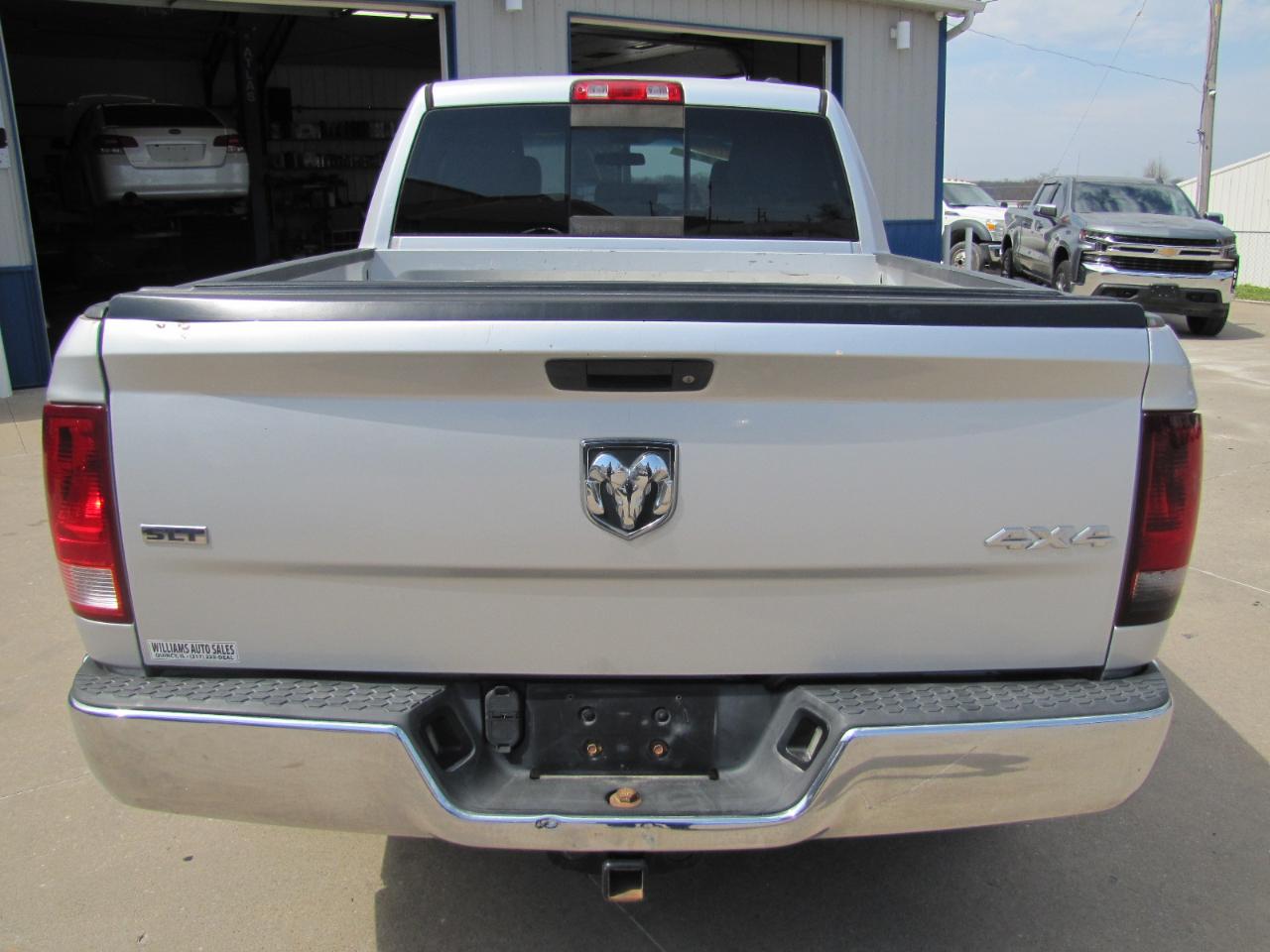 RAM 1500 SLT Quad Cab 4WD 2011