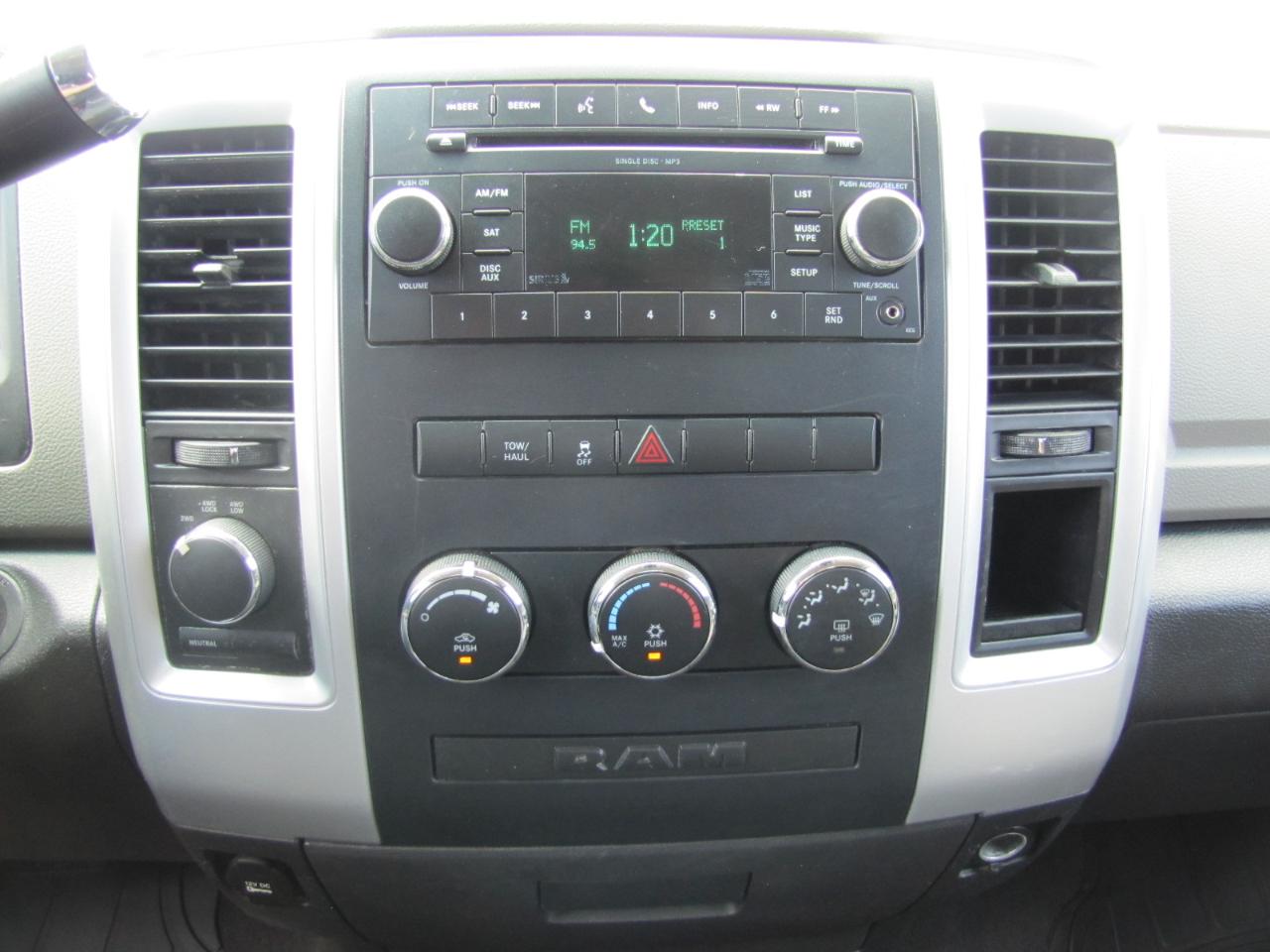 RAM 1500 SLT Quad Cab 4WD 2011