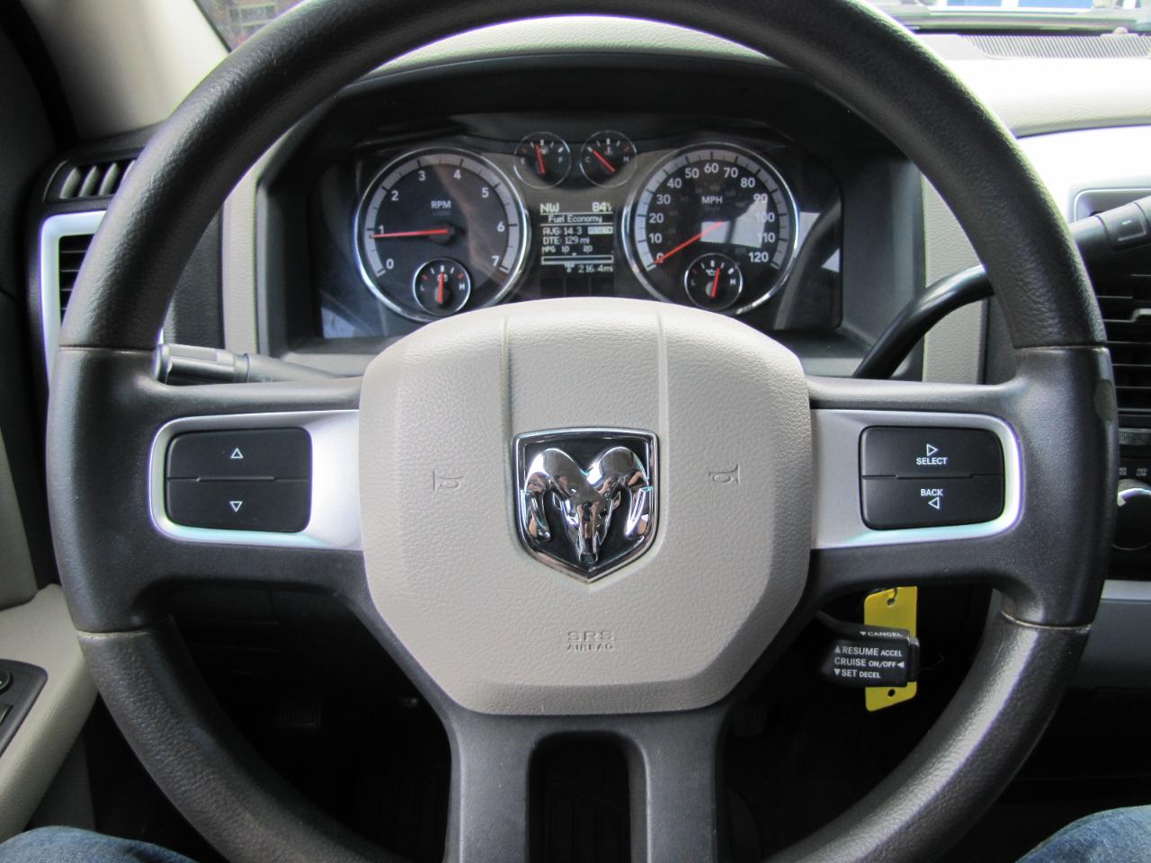 RAM 1500 SLT Quad Cab 4WD 2011