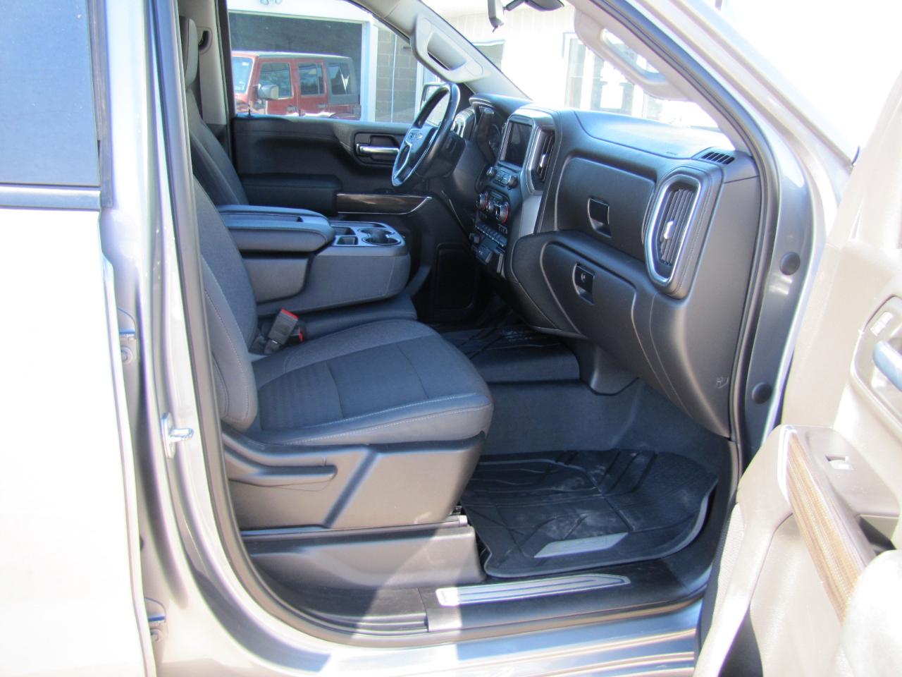 Chevrolet Silverado 1500 LT Crew Cab 4WD 2019