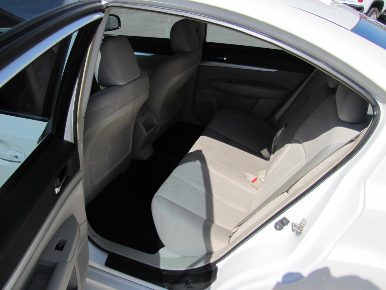 Subaru Legacy 2.5i Premium 2014