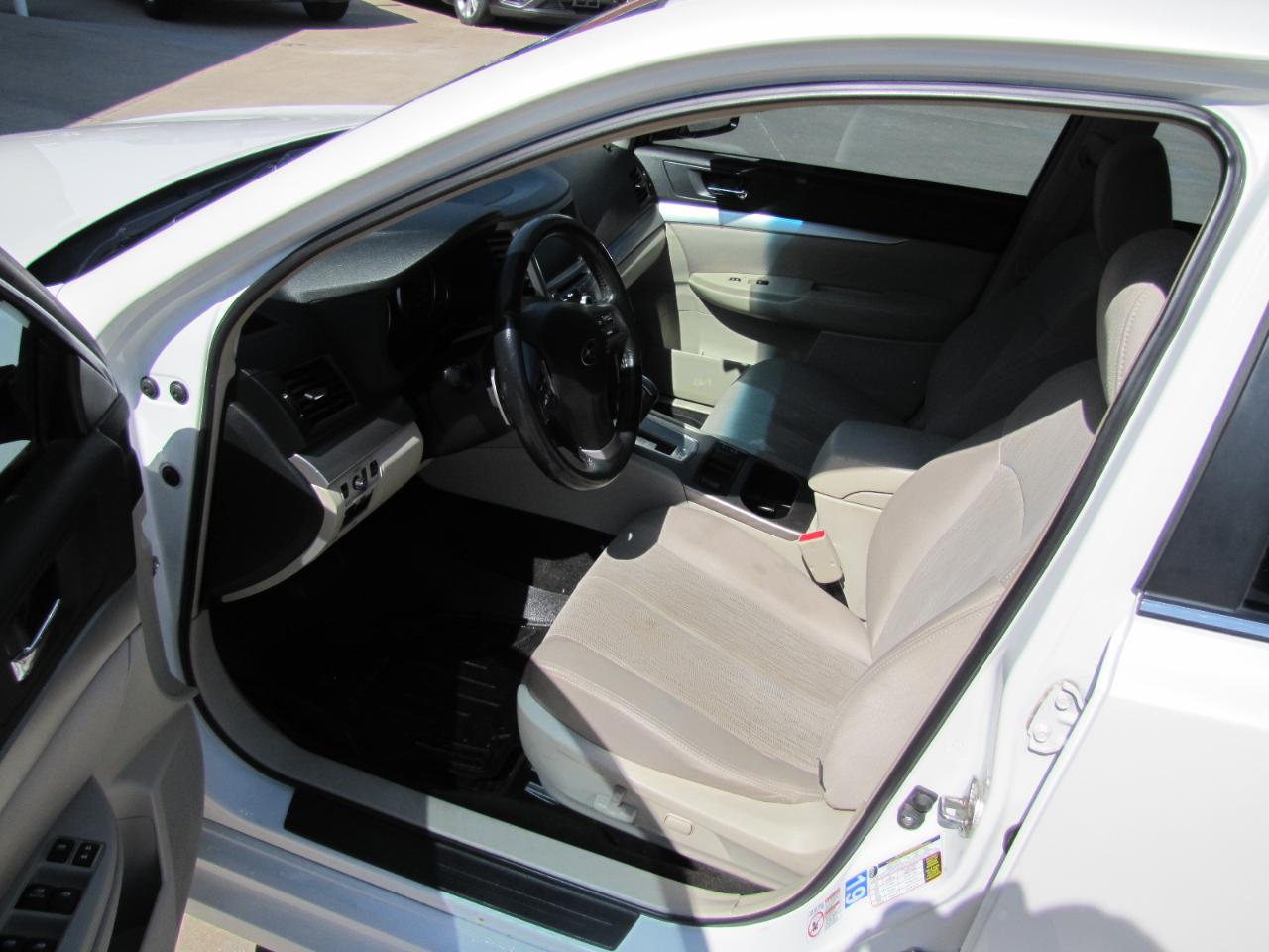 Subaru Legacy 2.5i Premium 2014