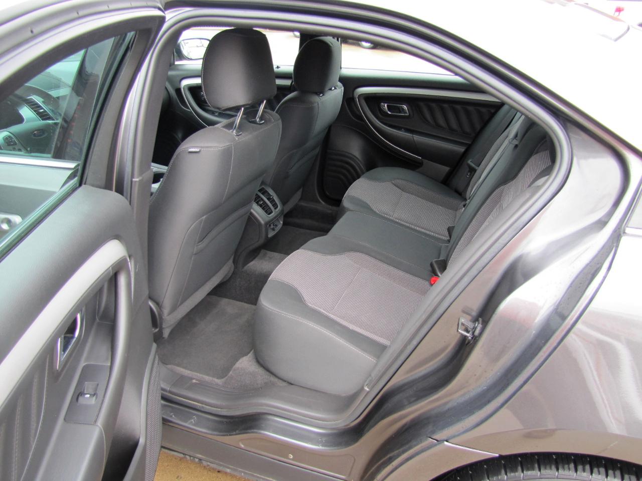 Ford Taurus SEL AWD 2018