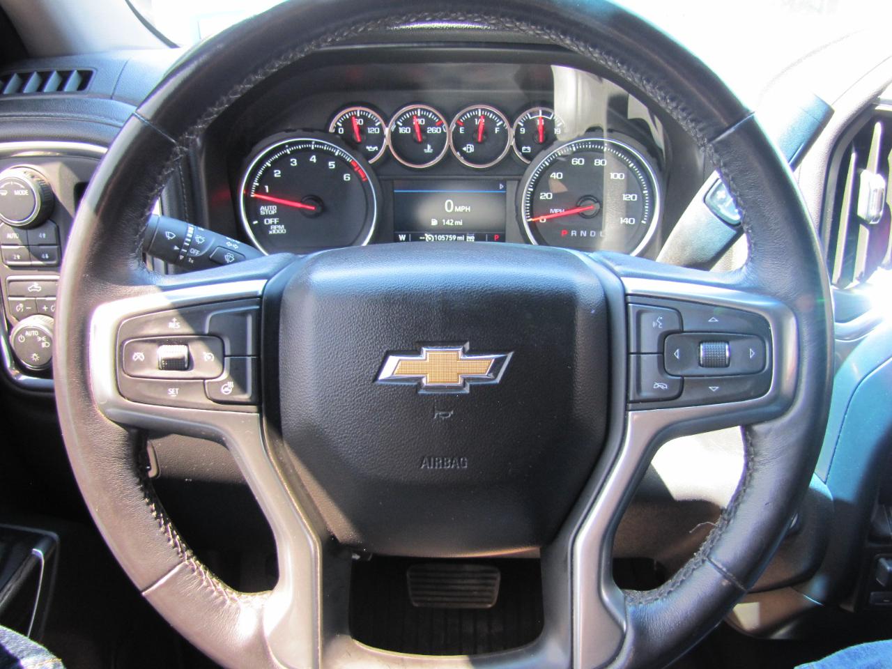 Chevrolet Silverado 1500 LT Crew Cab 4WD 2021