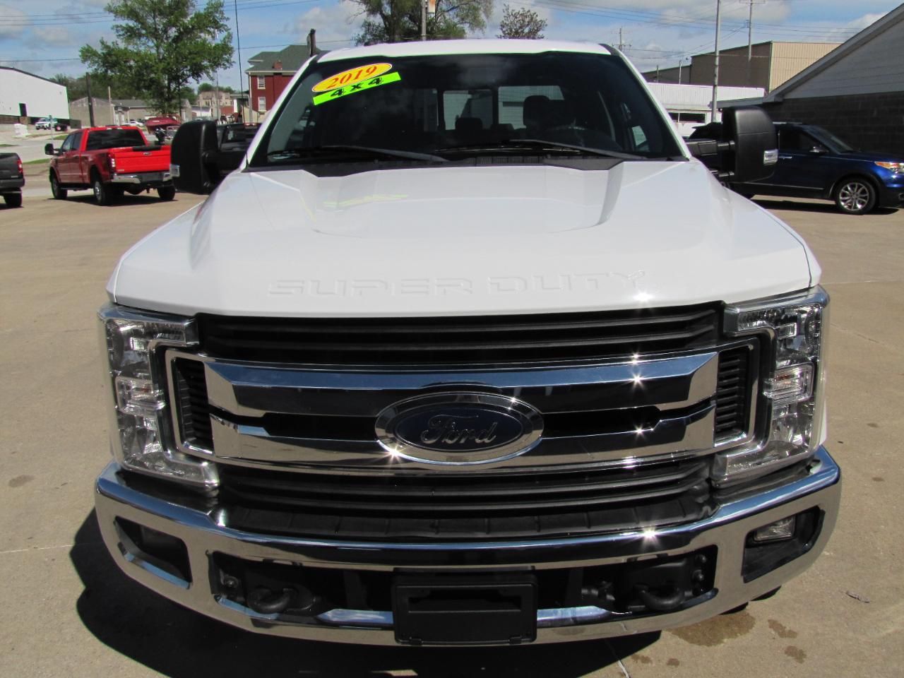 Ford F-250 SD XLT Crew Cab 4WD 2019