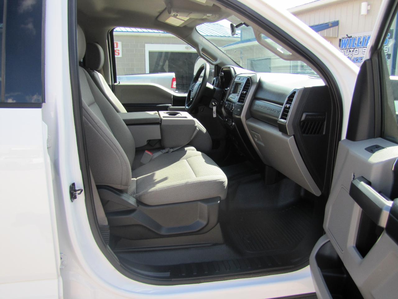 Ford F-250 SD XLT Crew Cab 4WD 2019