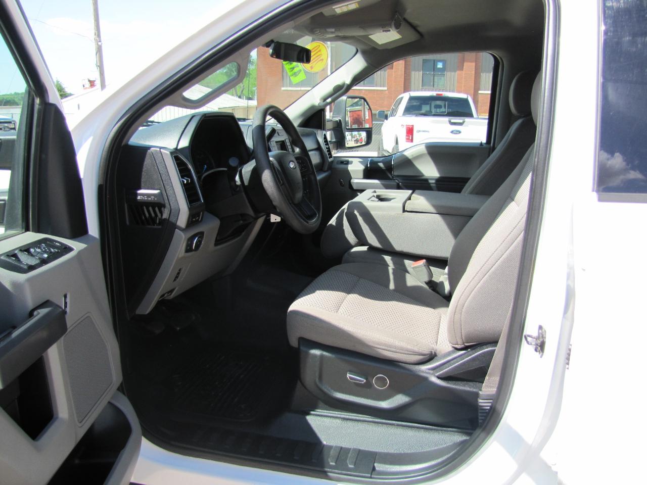 Ford F-250 SD XLT Crew Cab 4WD 2019