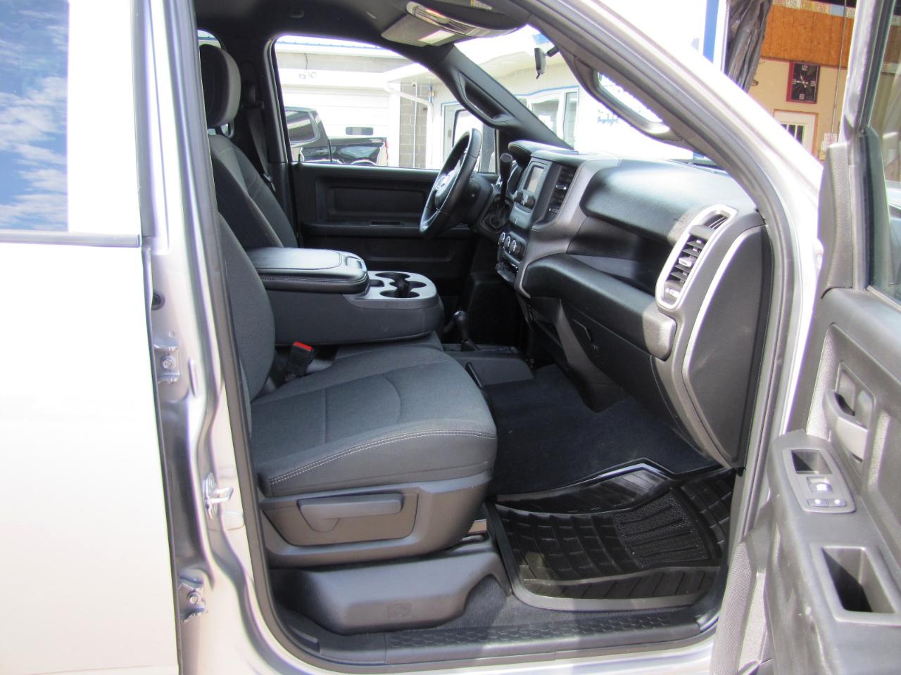 RAM 2500 Tradesman Crew Cab SWB 4WD 2024