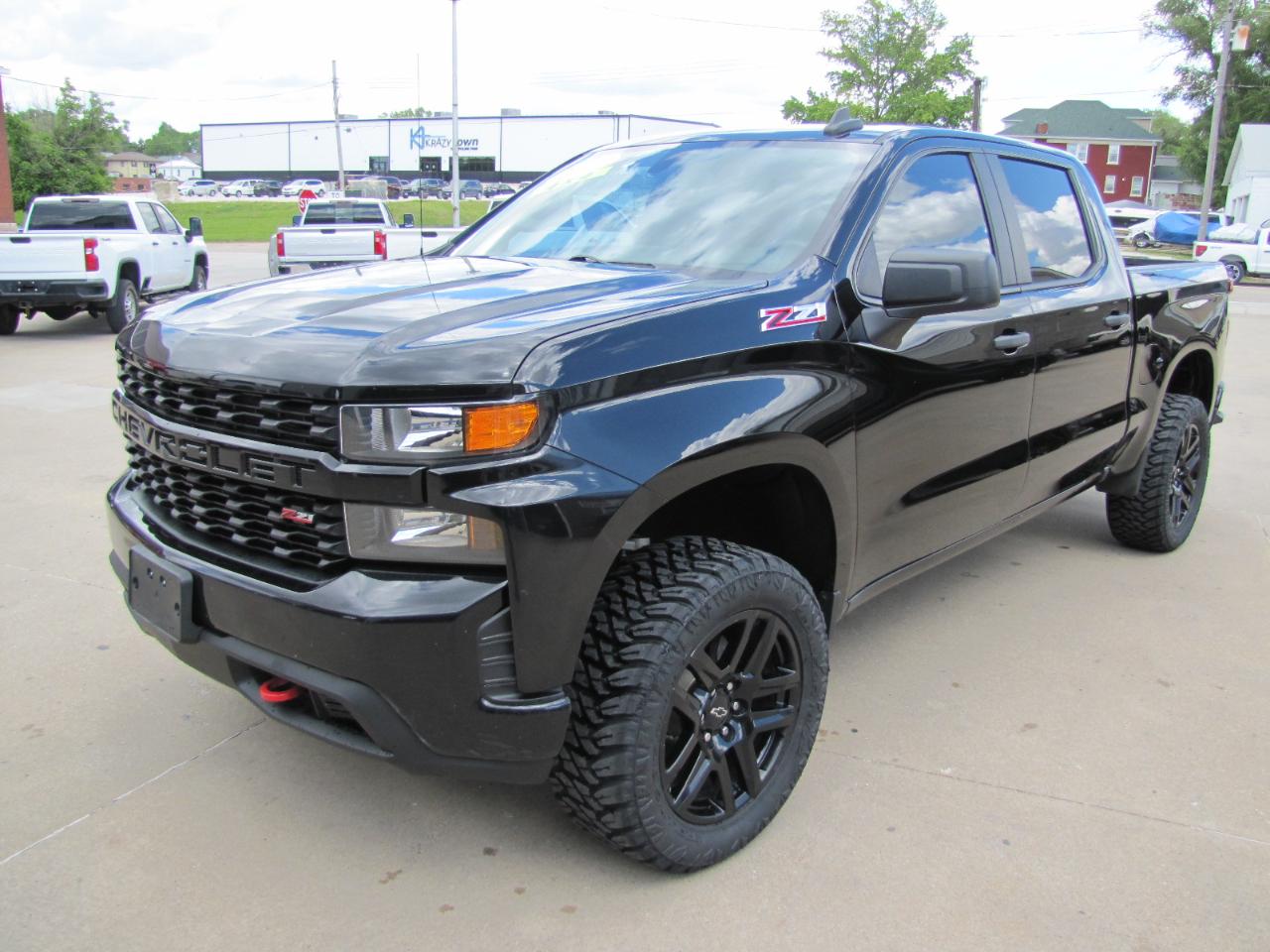 Chevrolet Silverado 1500 Custom Trail Boss Crew Cab Short Box 4WD 2021