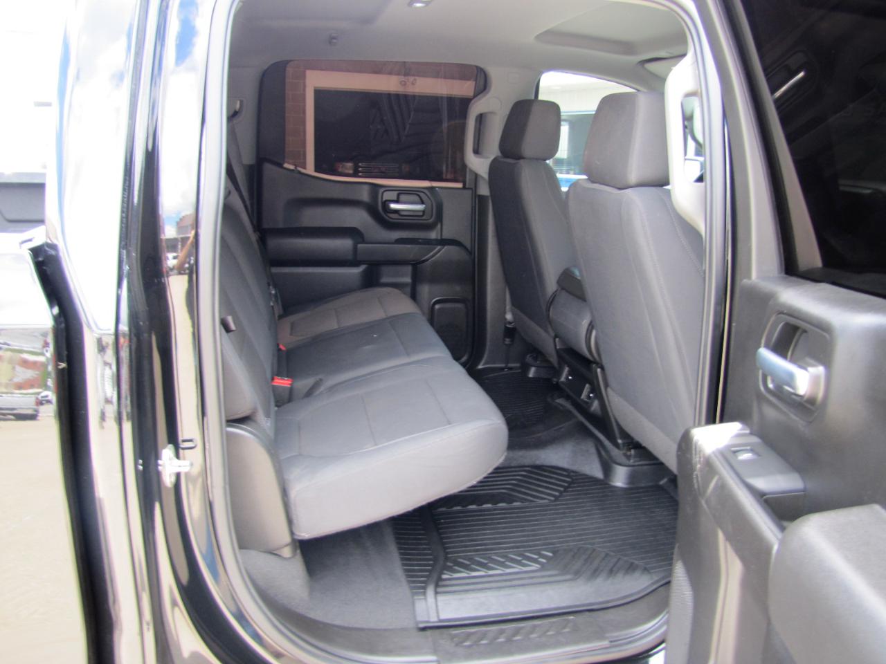 Chevrolet Silverado 1500 Custom Trail Boss Crew Cab Short Box 4WD 2021