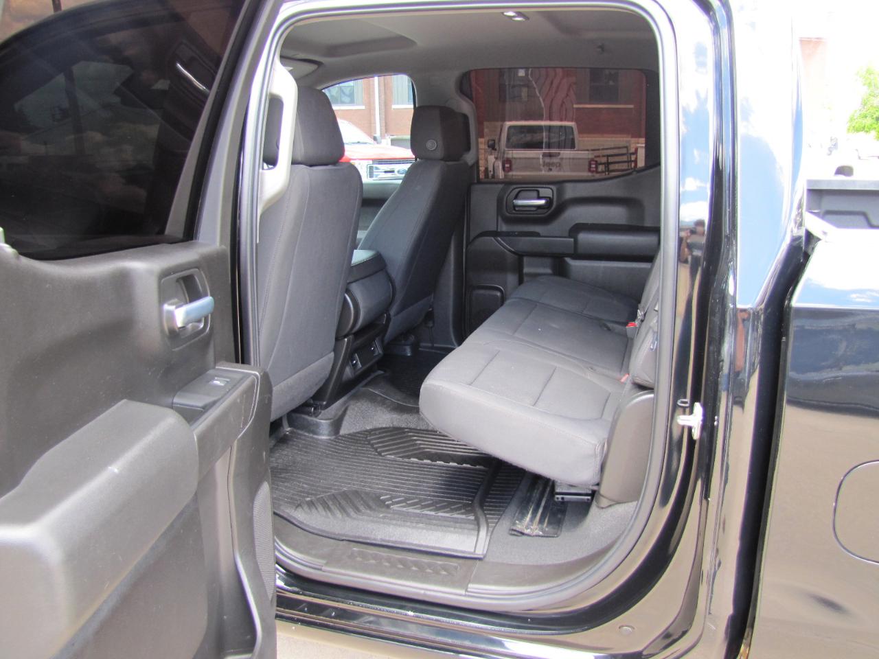 Chevrolet Silverado 1500 Custom Trail Boss Crew Cab Short Box 4WD 2021