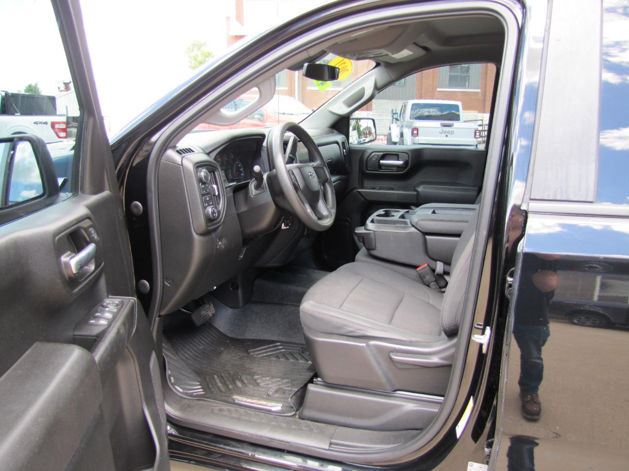 Chevrolet Silverado 1500 Custom Trail Boss Crew Cab Short Box 4WD 2021
