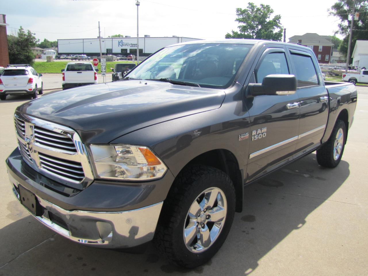 2014 RAM 1500 SLT Crew Cab 4WD