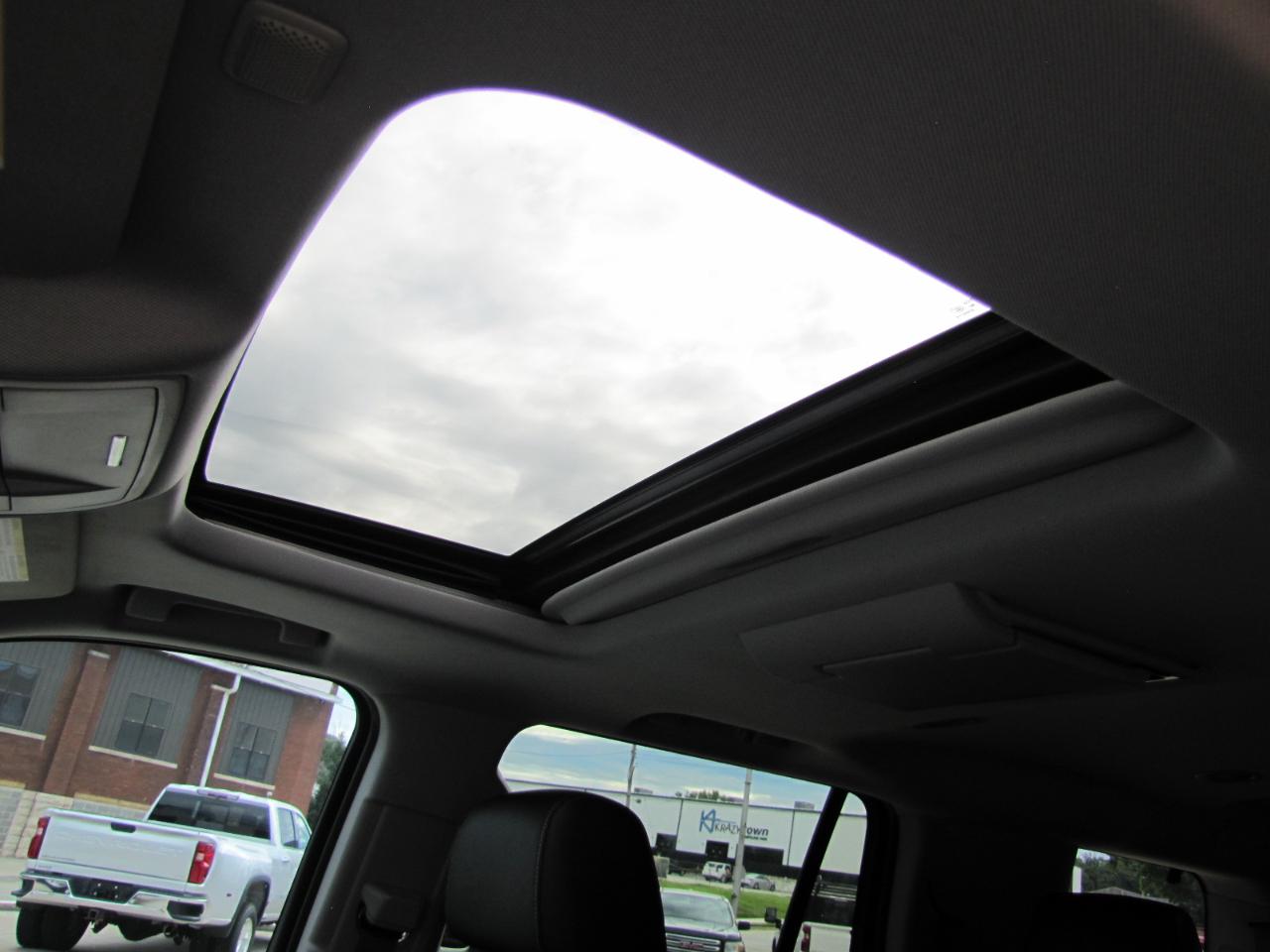Chevrolet Tahoe LT 4WD 2015