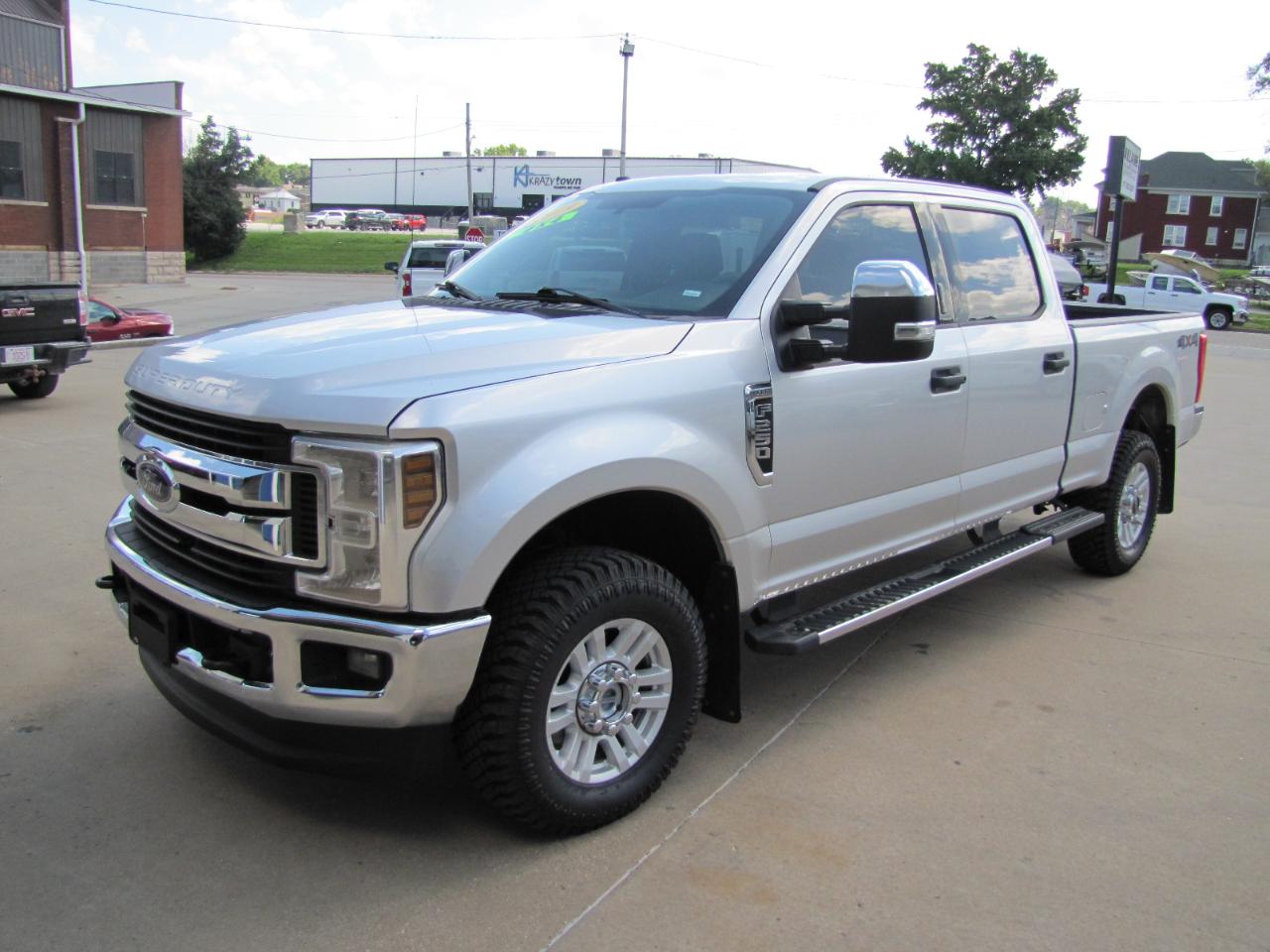 2019 Ford F-250 SD XLT Crew Cab 4WD