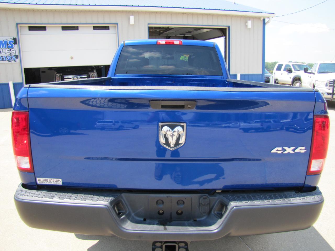 RAM 2500 Tradesman Crew Cab LWB 4WD 2016