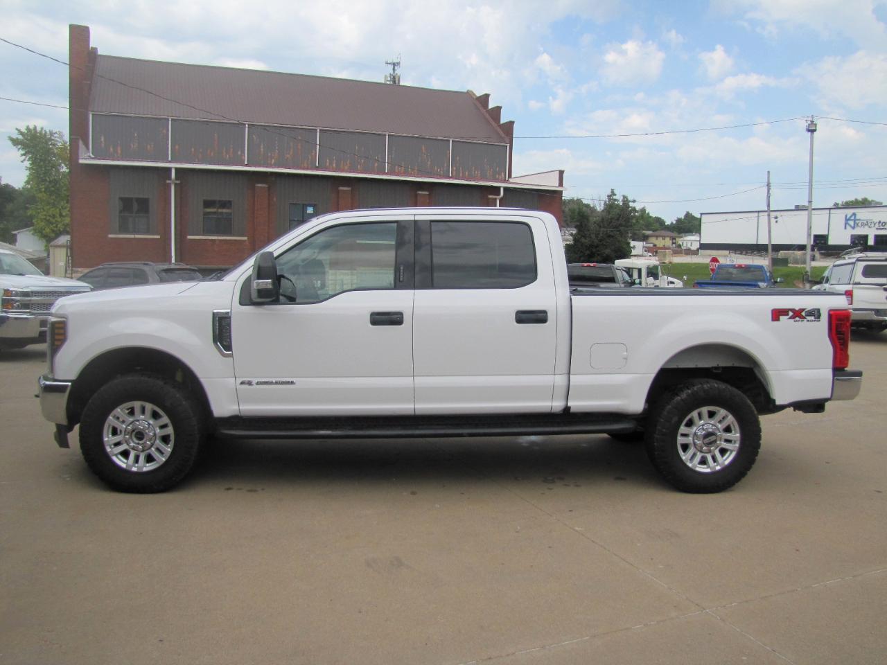 Ford F-250 SD XLT Crew Cab 4WD 2019
