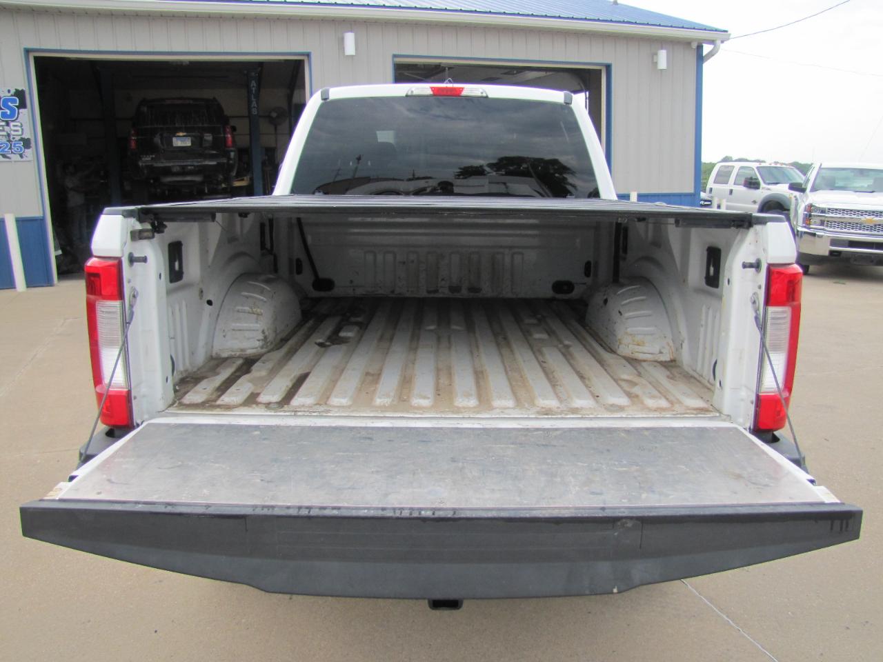 Ford F-250 SD XLT Crew Cab 4WD 2019