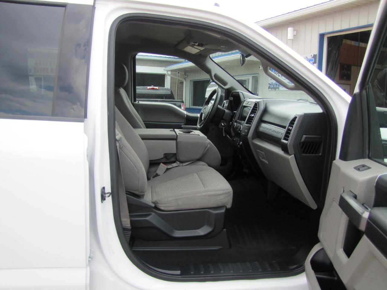 Ford F-250 SD XLT Crew Cab 4WD 2019