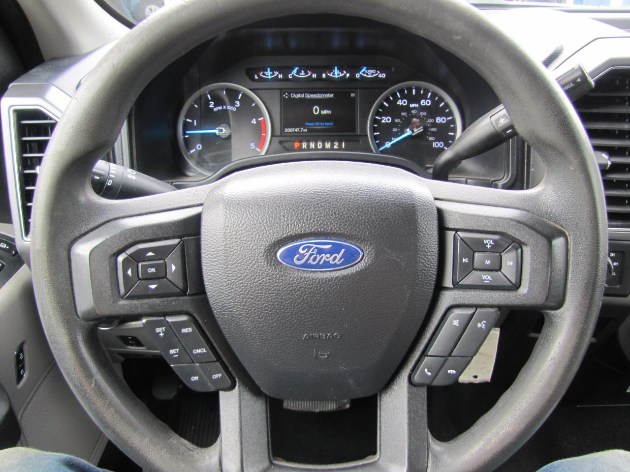 Ford F-250 SD XLT Crew Cab 4WD 2019
