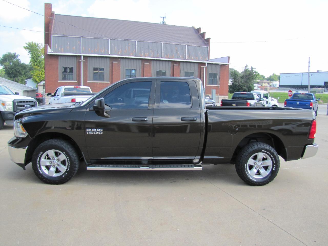 RAM 1500 Tradesman Quad Cab 4WD 2014