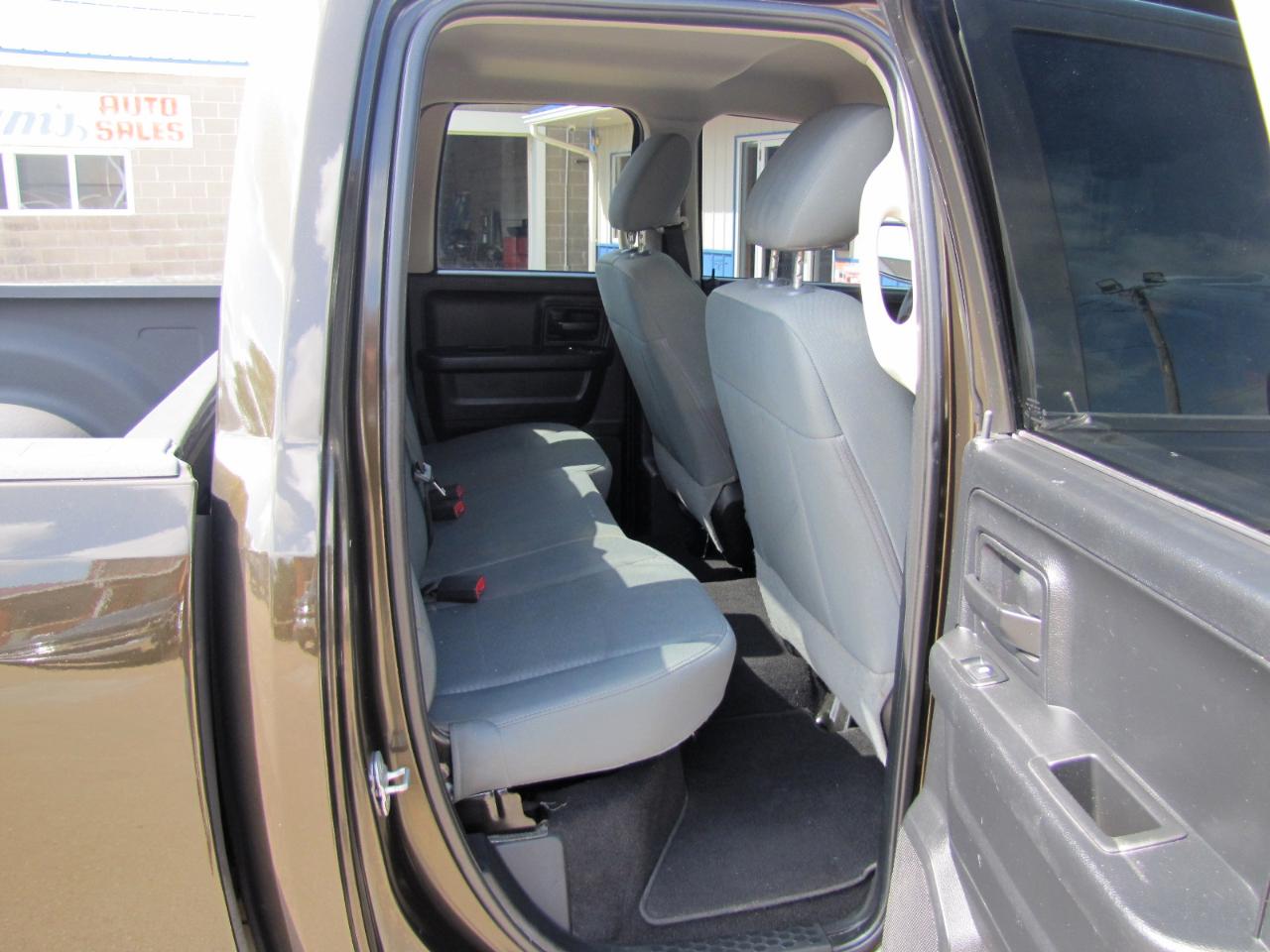 RAM 1500 Tradesman Quad Cab 4WD 2014
