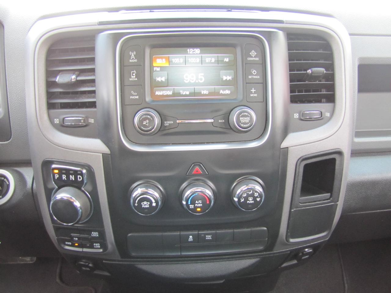 RAM 1500 Tradesman Quad Cab 4WD 2014